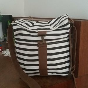 Rebekah Scott "Laura" crossbody